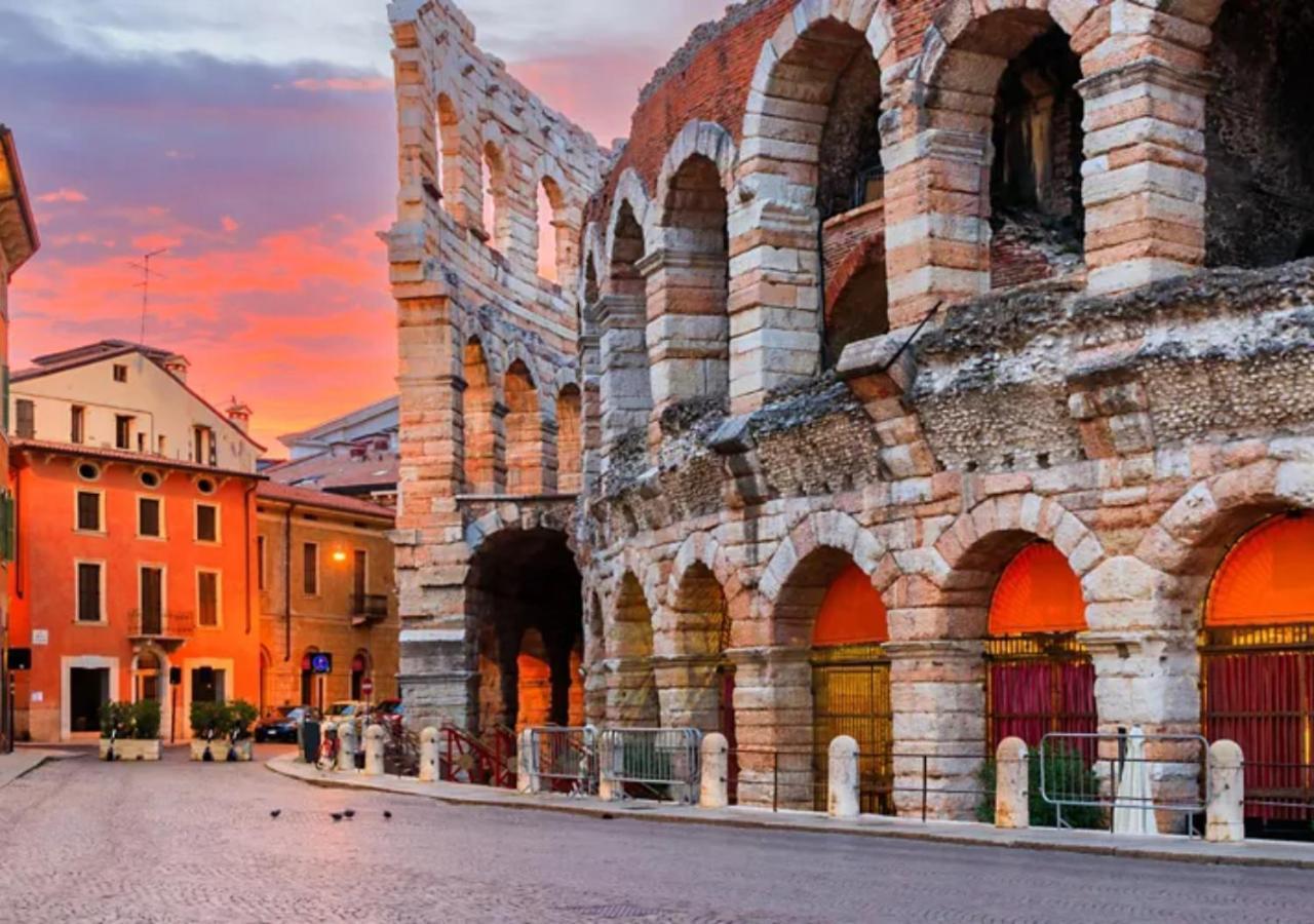 -Near Arena & Giuletta- Pet Friendly Mazzini Palace Verona Exteriér fotografie