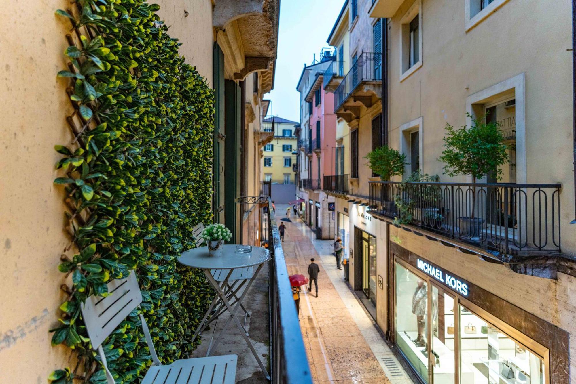 -Near Arena & Giuletta- Pet Friendly Mazzini Palace Verona Exteriér fotografie